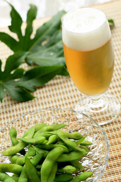 啤酒和毛豆