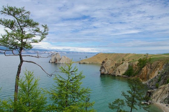 沙曼卡河巖；Baykal