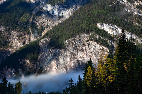 洛磯山