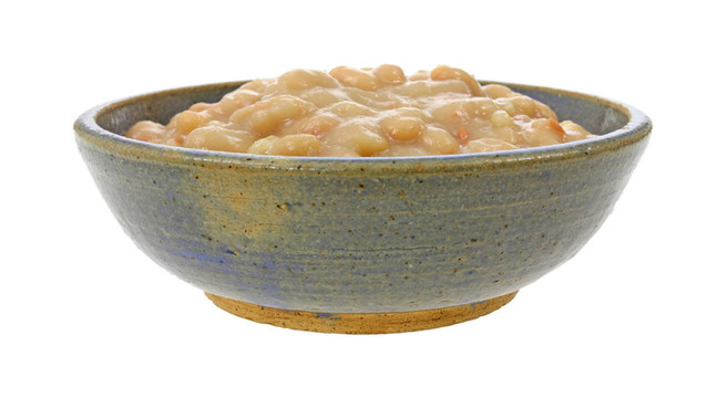 碗里充滿了北方的大豆子