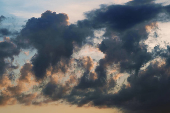 暴風雨的天空
