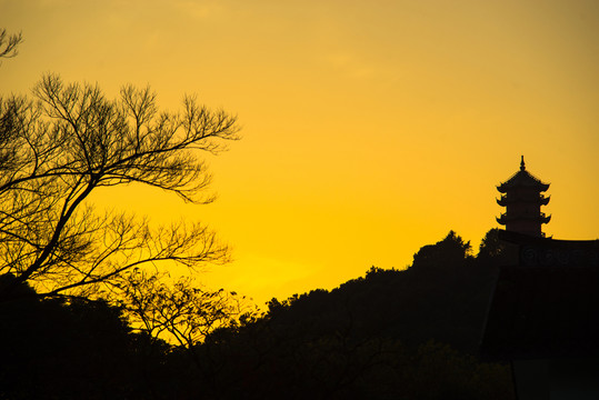 夕陽古建筑