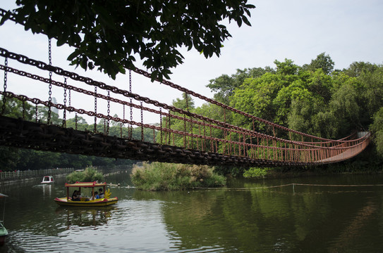 鐵索橋