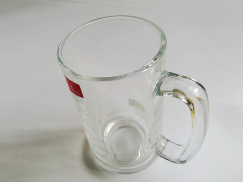 玻璃水杯