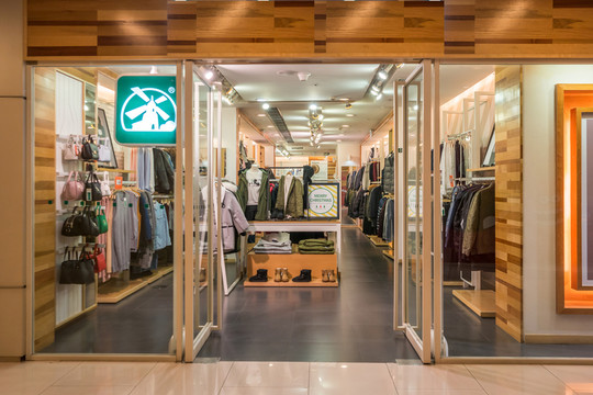 品牌服裝連鎖店