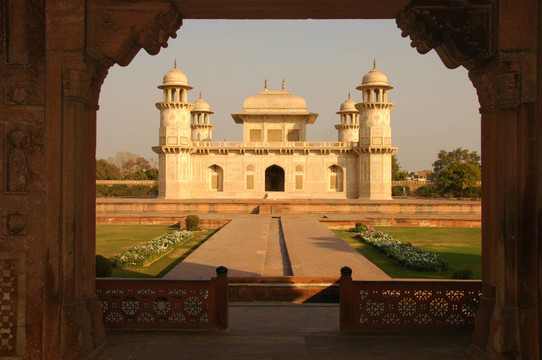 小泰姬陵；Agra