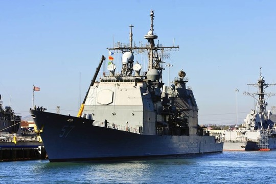 美國(guó)海軍戰(zhàn)斗艦