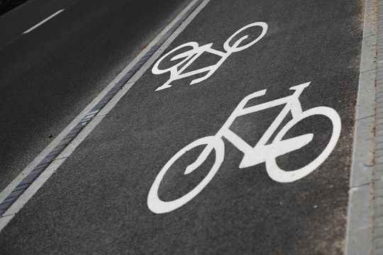 自行車(chē)道路標(biāo)志