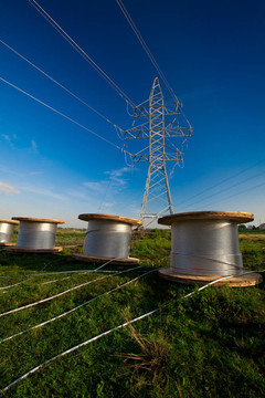 新型電力線建設
