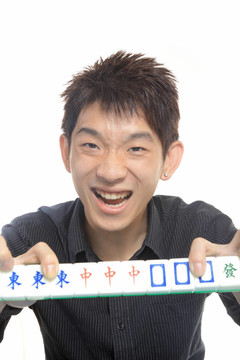 中國人打麻將；傳統(tǒng)中國的賭博。
