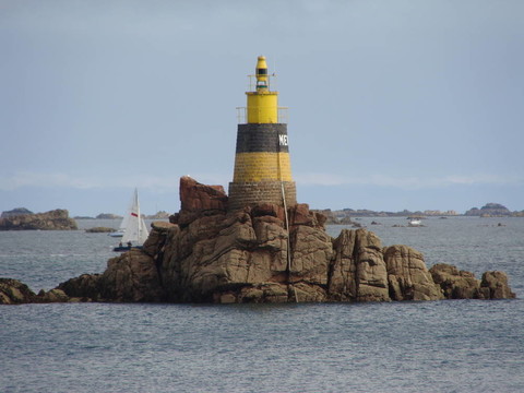 藍(lán)黃燈塔