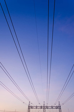 高壓電力線