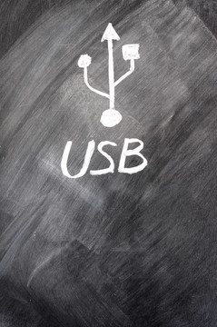 USB符號(hào)畫(huà)在黑板上