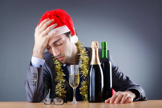 醉酒商人辦公室圣誕派對