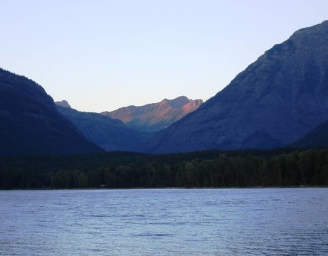 Mountains和水