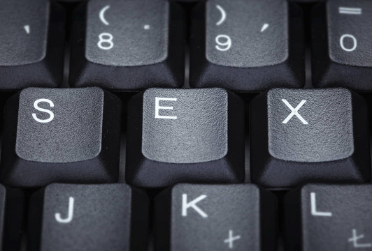 計(jì)算機(jī)鍵盤字母的Web技術(shù)