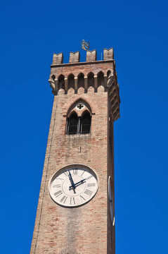 Belltower。Santarcangelo涅。Emilia Romagna。意大利.