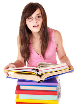 帶彩色書的女孩。