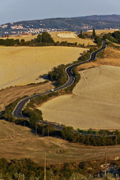 托斯卡納蜿蜒的道路