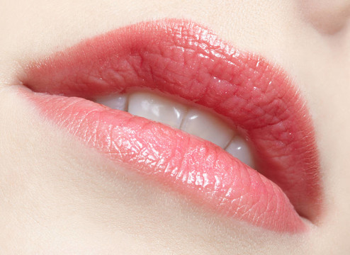 女孩的lipszone化妝