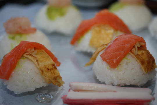 Nigirisushi：魚在糙米壽司