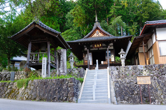 在Nagano Achi村；日本