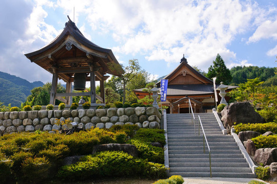 在Nagano Achi村；日本