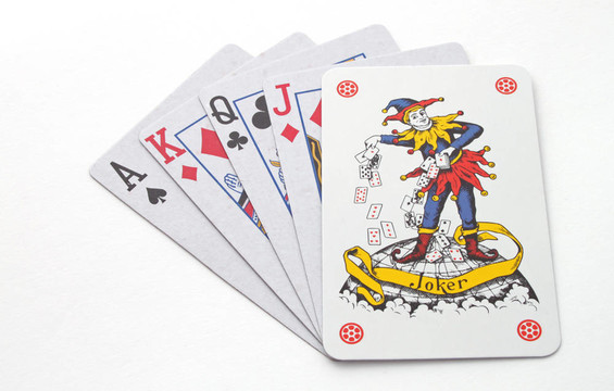玩cardsover白色背景的賭博。