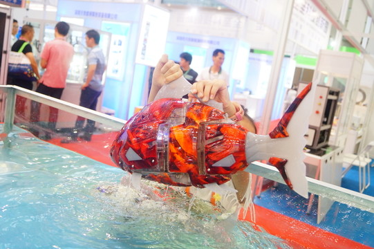 機(jī)器魚(yú)