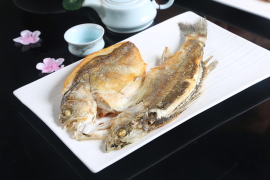 香煎海鱸魚