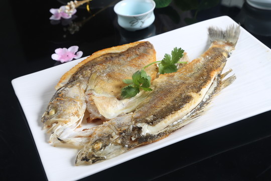 香煎海鱸魚