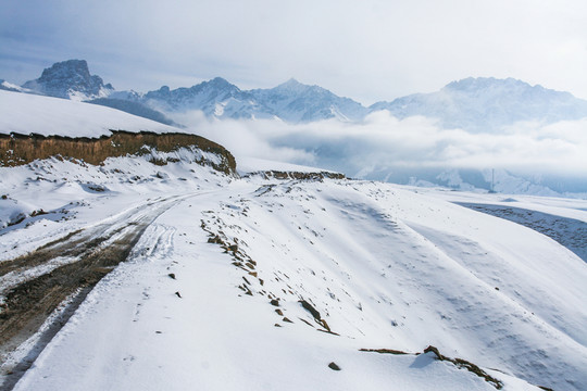 天山山脈積雪