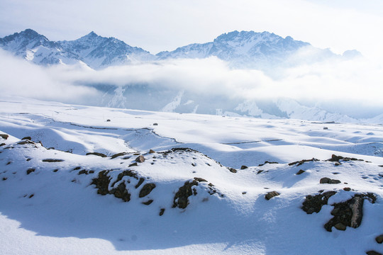 天山山脈積雪