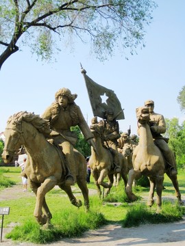 東北抗聯(lián)戰(zhàn)士群雕