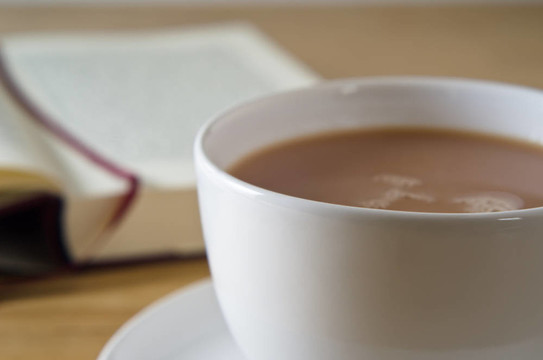 一杯茶和一本好書