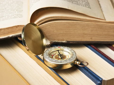 指南針與舊書