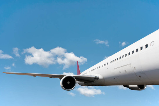 飛機飛行