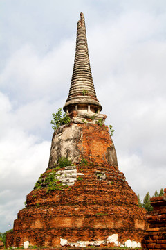 在Wat chaiwattanaram寺塔；Ayutthaya；泰國(guó)