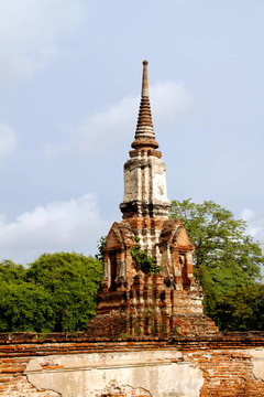 在Wat chaiwattanaram寺塔；Ayutthaya；泰國