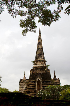 在Wat chaiwattanaram寺塔；Ayutthaya；泰國