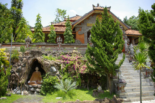 Brahma Vihara Arama的入口