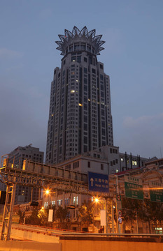 在上海上冠的威斯汀酒店高層建筑；中國(guó)