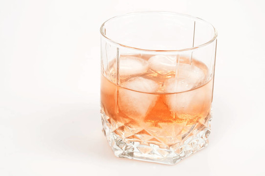 冰玻璃酒杯