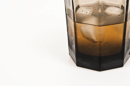 冰玻璃酒杯