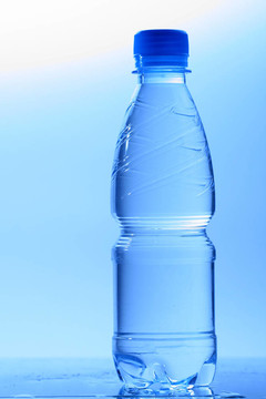 瓶裝藍(lán)水