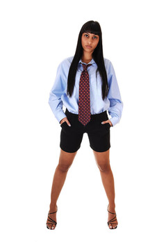 穿短褲的女孩。