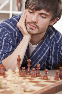 人下棋