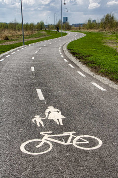 蜿蜒的道路