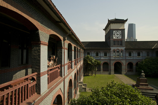 華東政法大學(xué)