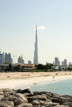 Burj Khalifa；迪拜